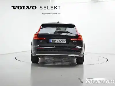 Volvo V60 2024 2.0 Автомат в Москве № 212760, миниатюра 4