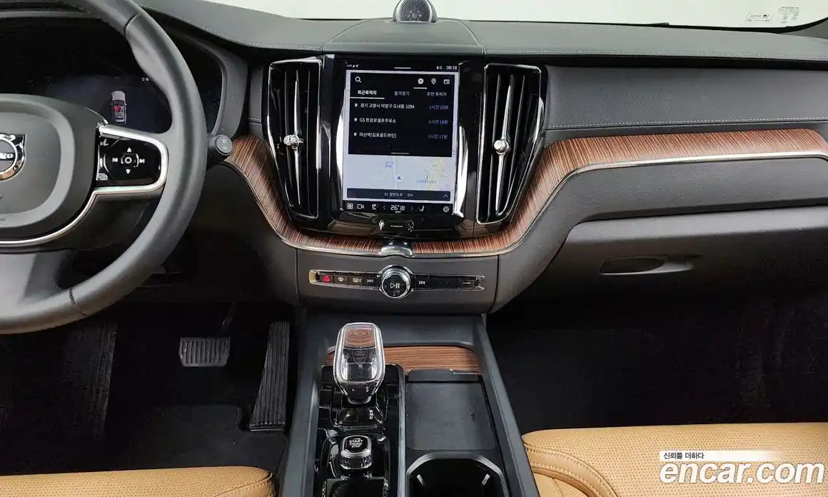 Volvo XC60 2024 2.0 Автомат в Москве № 212877, фото 5