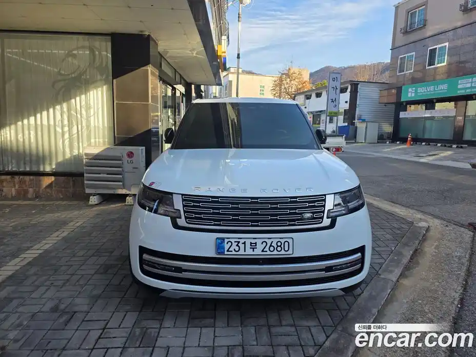 Land Rover Range-Rover 2024 4.4 Автомат в Москве № 213898, фото 3