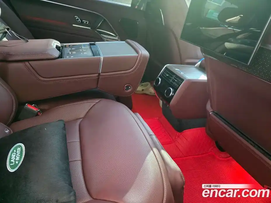 Land Rover Range-Rover 2024 4.4 Автомат в Москве № 213898, фото 8