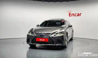 Lexus LS 2018 3.5 Автомат в Москве № 214632, миниатюра 12