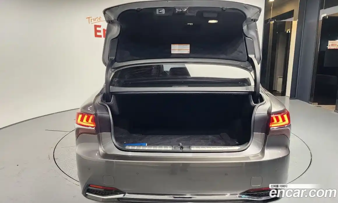 Lexus LS 2018 3.5 Автомат в Москве № 214632, фото 15