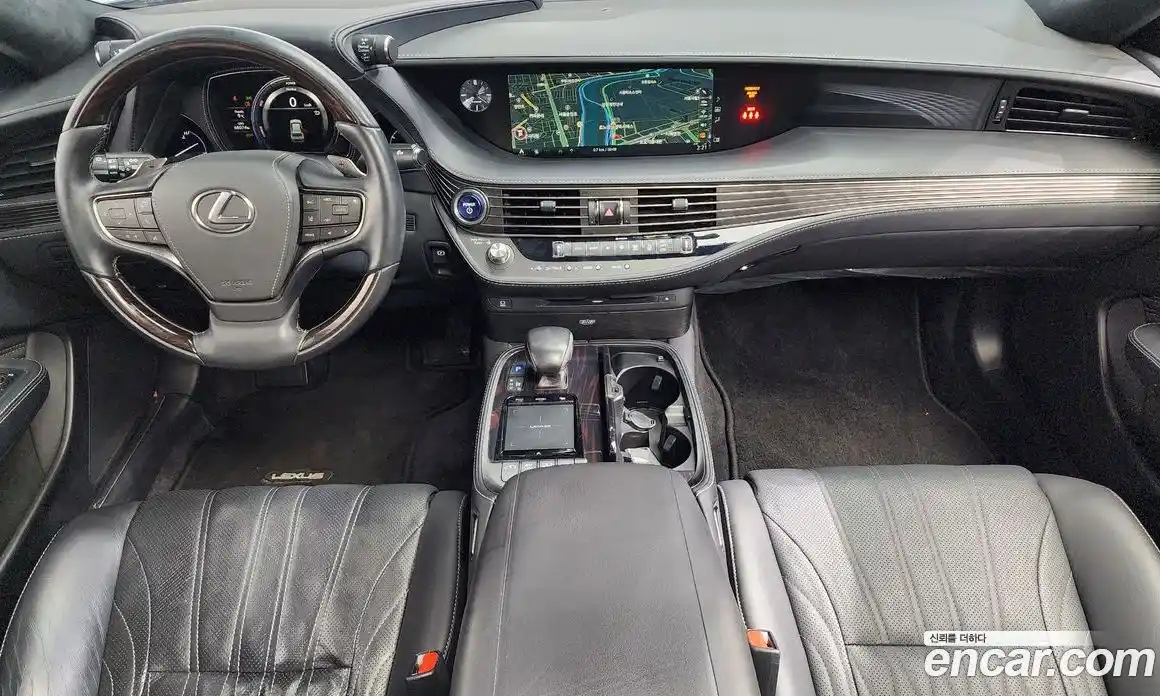 Lexus LS 2018 3.5 Автомат в Москве № 214632, фото 20