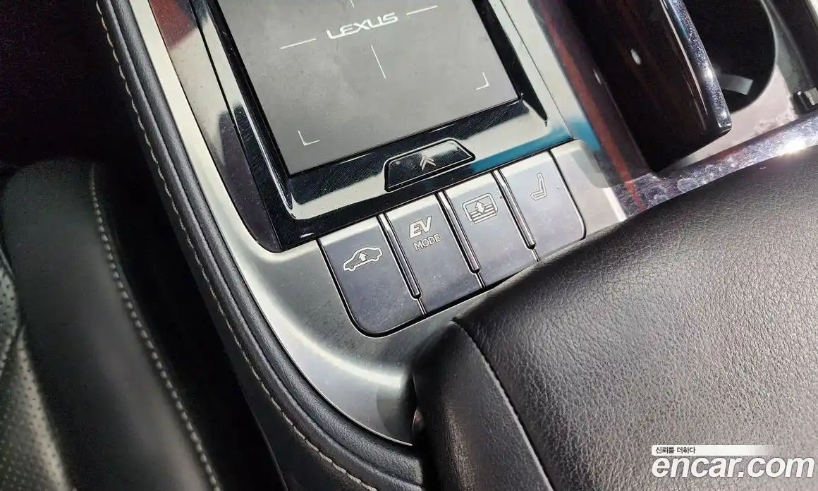 Lexus LS 2018 3.5 Автомат в Москве № 214632, фото 4