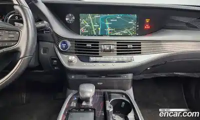 Lexus LS 2018 3.5 Автомат в Москве № 214632, миниатюра 8