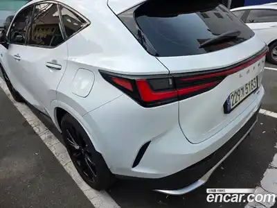 Lexus NX 2024 2.5 Автомат в Москве № 214773, миниатюра 2