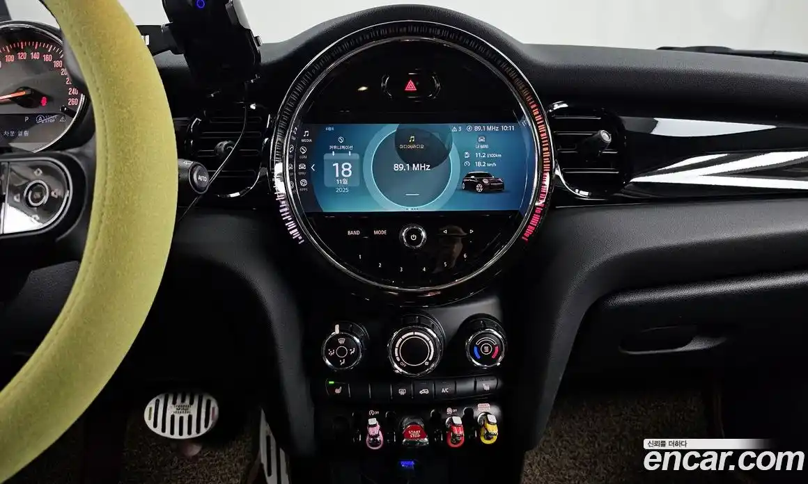 Mini Cooper 2023 1.5 Автомат в Москве № 218230, фото 16