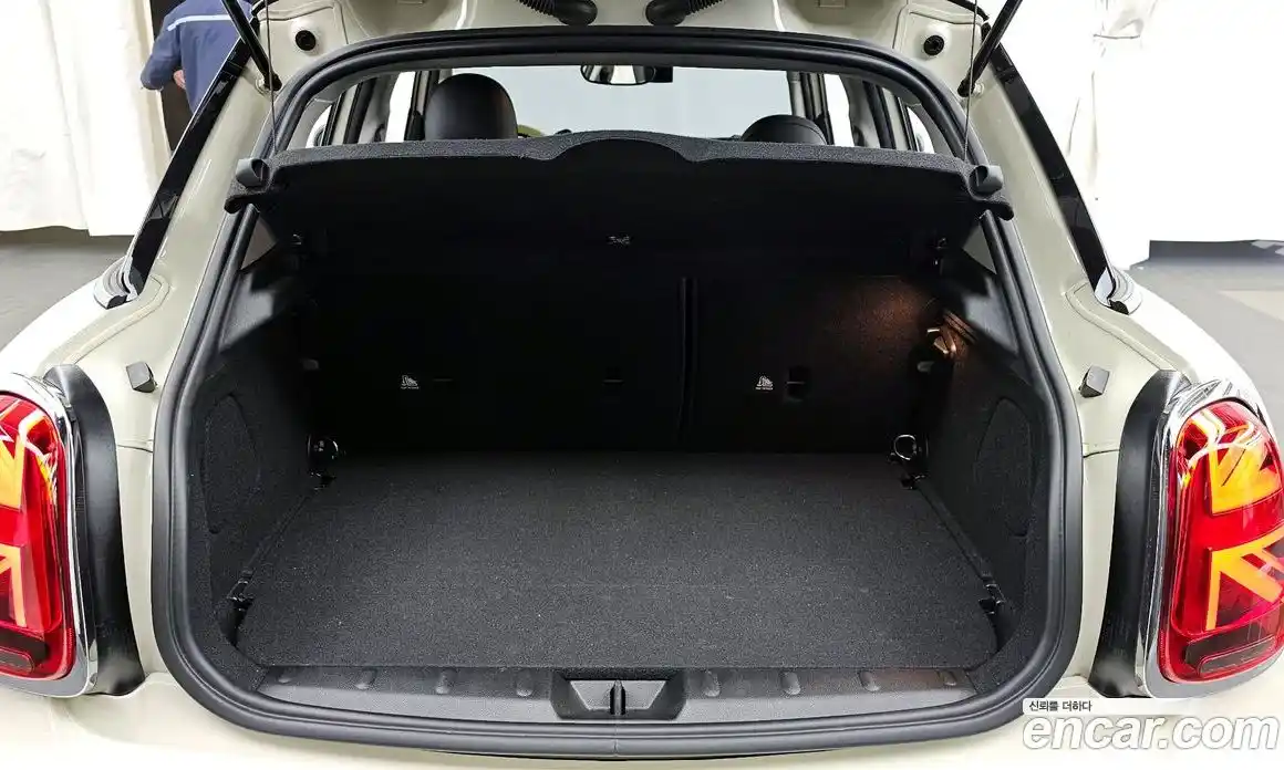 Mini Cooper 2023 1.5 Автомат в Москве № 218230, фото 20