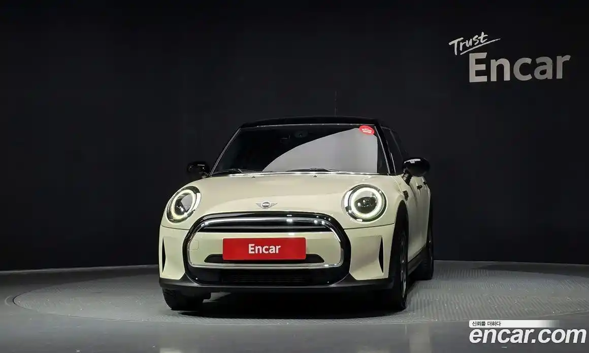 Mini Cooper 2023 1.5 Автомат в Москве № 218230, фото 3
