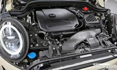 Mini Cooper 2023 1.5 Автомат в Москве № 218230, миниатюра 6