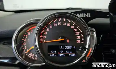 Mini Cooper 2023 1.5 Автомат в Москве № 218230, миниатюра 8