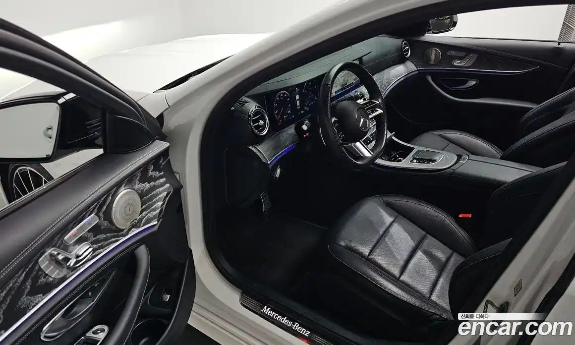 Mercedes-Benz E-Class 2023 2.0 Автомат в Москве № 223253, фото 20