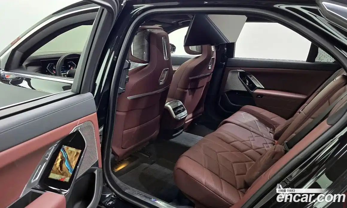 BMW 7-Series 2024 3.0 Автомат в Москве № 228467, фото 11