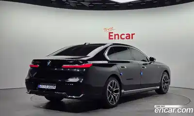 BMW 7-Series 2024 3.0 Автомат в Москве № 228467, миниатюра 2