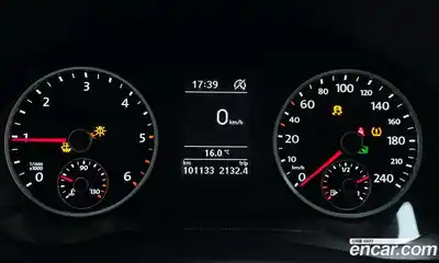 Volkswagen Tiguan 2015 2.0 Автомат в Москве № 232212, миниатюра 2