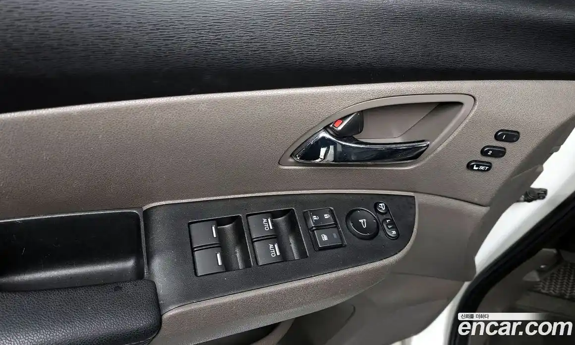 Honda Odyssey 2016 3.5 Автомат в Москве № 232858, фото 17