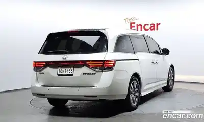 Honda Odyssey 2016 3.5 Автомат в Москве № 232858, миниатюра 2