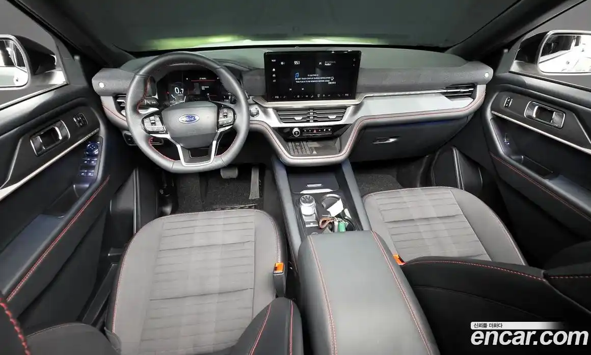 Ford Explorer 2025 2.3 Автомат в Москве № 233198, фото 7