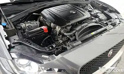 Jaguar F-Pace 2018 2.0 Автомат в Москве № 256082, миниатюра 6