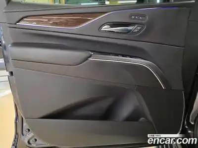 Cadillac Escalade 2023 6.2 Автомат в Москве № 256391, миниатюра 6