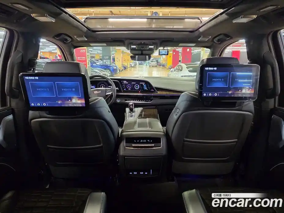 Cadillac Escalade 2023 6.2 Автомат в Москве № 256391, фото 7