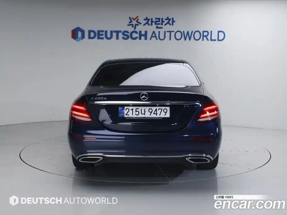 Mercedes-Benz E-Class 2017 1.9 Автомат в Москве № 264802, фото 5