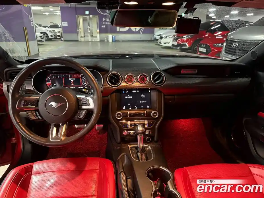 Ford Mustang 2019 2.3 Автомат в Москве № 281913, фото 7