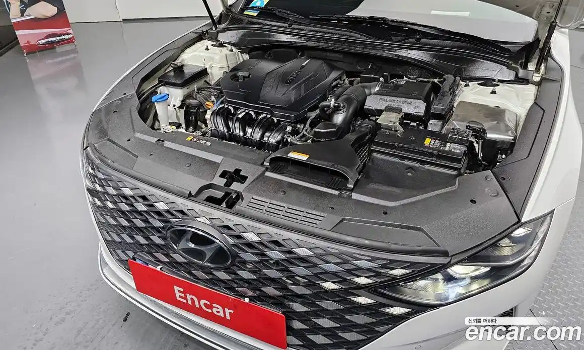 Hyundai Grandeur 2023 2.5 Автомат в Москве № 282346, фото 13