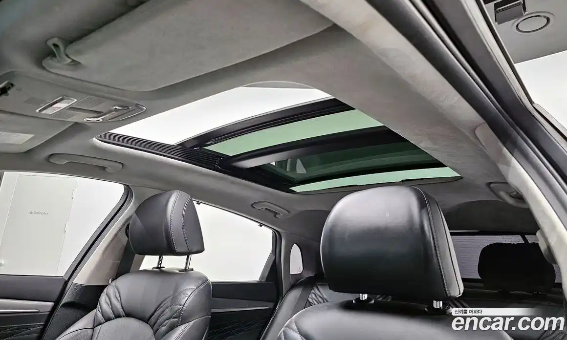 Hyundai Grandeur 2023 2.5 Автомат в Москве № 282346, фото 16