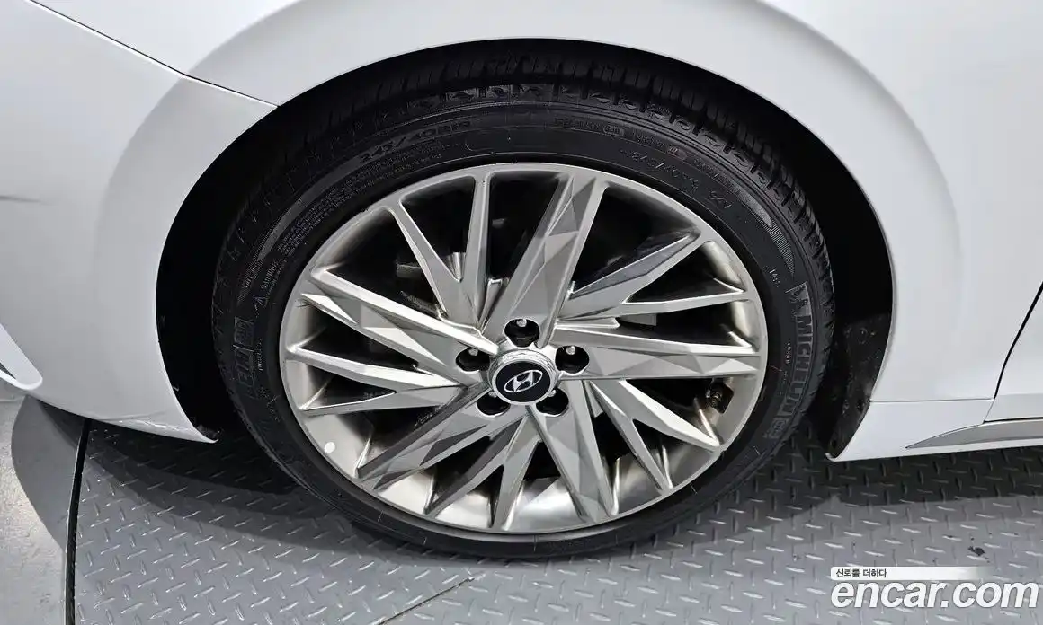 Hyundai Grandeur 2023 2.5 Автомат в Москве № 282346, фото 20