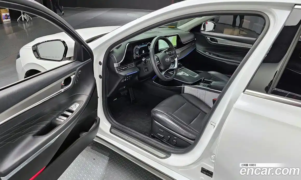 Hyundai Grandeur 2023 2.5 Автомат в Москве № 282346, фото 5