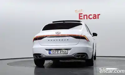 Hyundai Grandeur 2023 2.5 Автомат в Москве № 282346, миниатюра 8