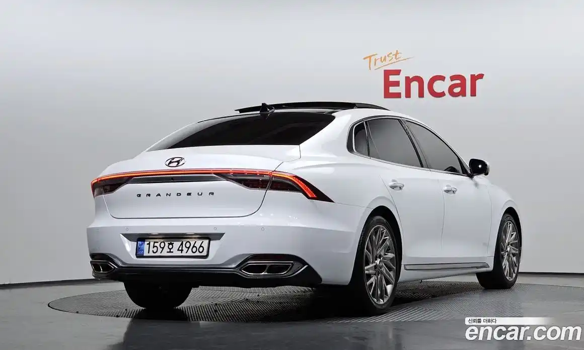 Hyundai Grandeur 2023 2.5 Автомат в Москве № 282346, фото 10