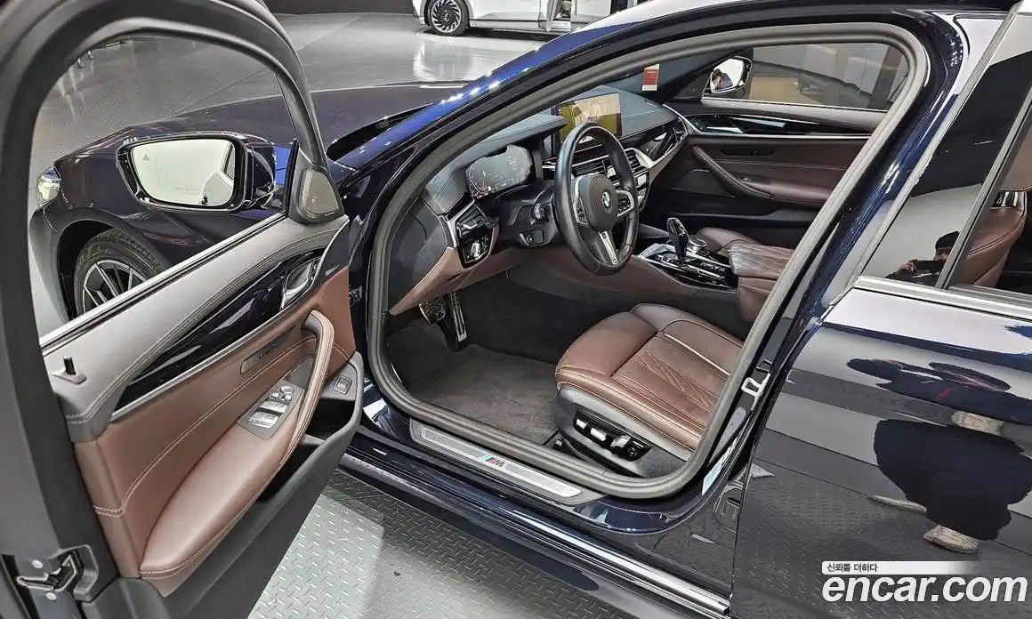 BMW 5-Series 2023 2.0 Автомат в Москве № 283021, фото 14