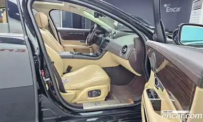 Jaguar XJ 2016 3.0 Автомат в Москве № 283742, миниатюра 11