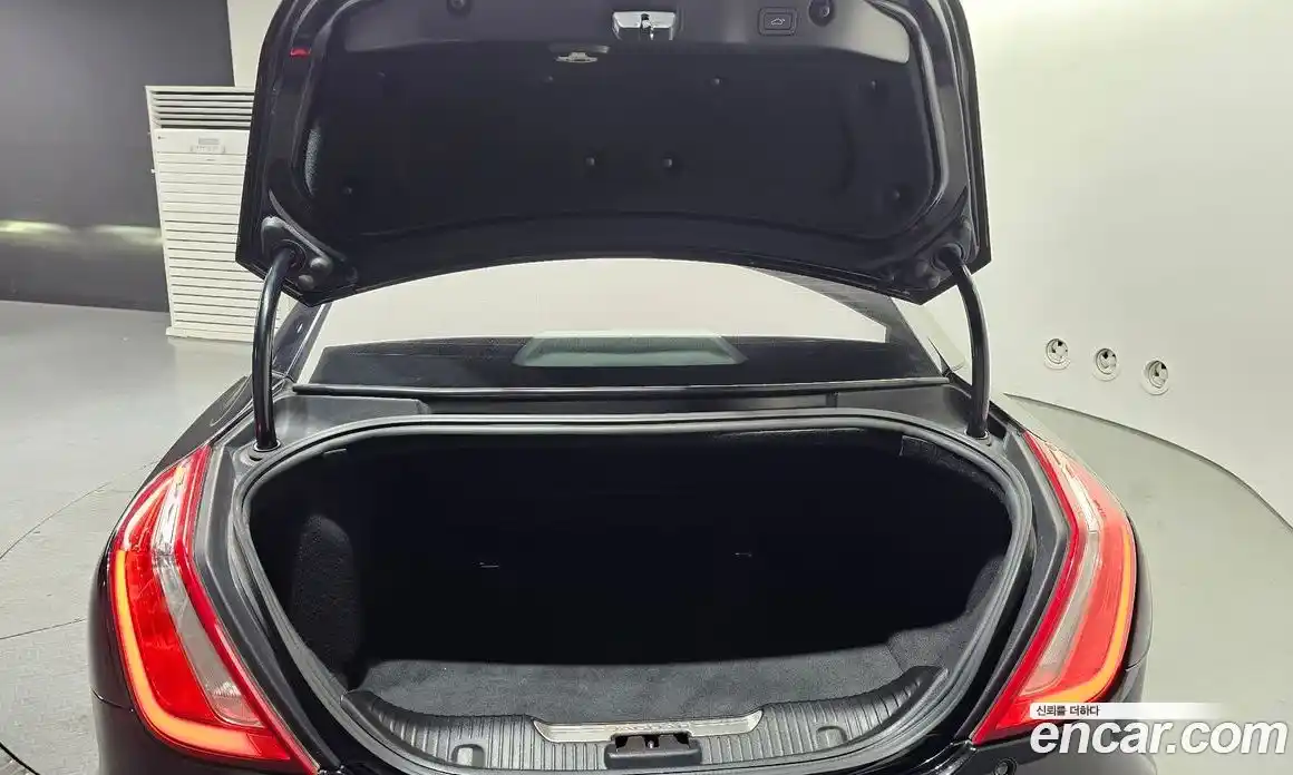 Jaguar XJ 2016 3.0 Автомат в Москве № 283742, фото 20