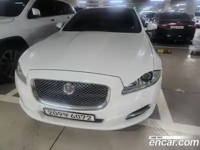 Jaguar XJ 2015 3.0 Автомат в Москве № 284008, миниатюра 11