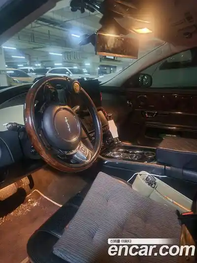 Jaguar XJ 2015 3.0 Автомат в Москве № 284008, миниатюра 10