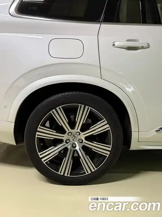 Volvo XC90 2023 2.0 Автомат в Москве № 293872, фото 10