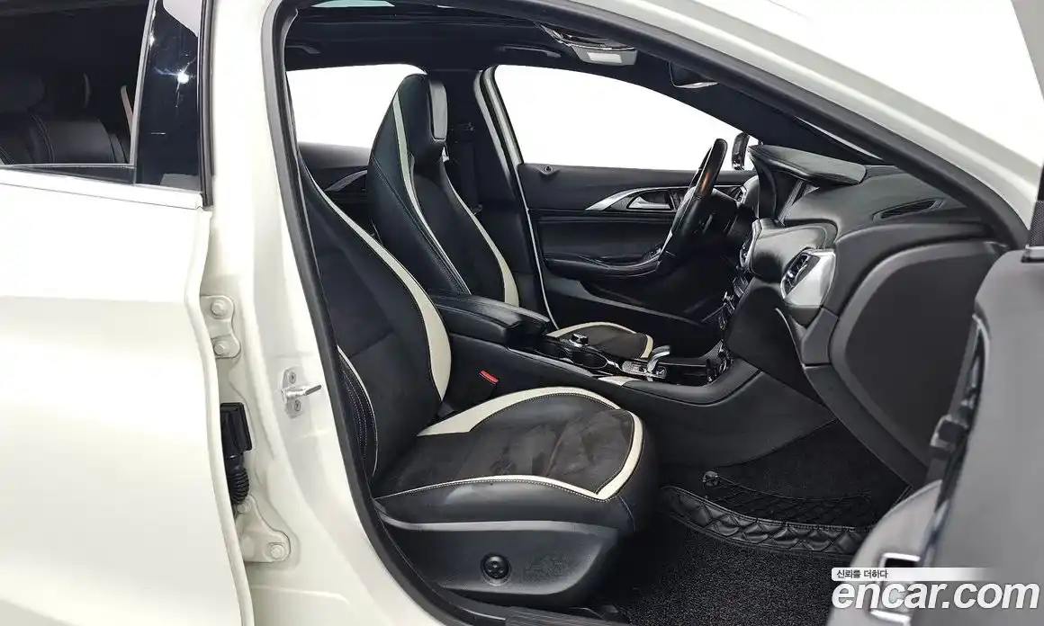 Infiniti Q30 2017 2.0 Автомат в Москве № 294998, фото 20