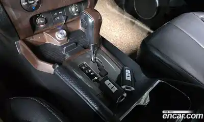 SsangYong Rexton, 2015