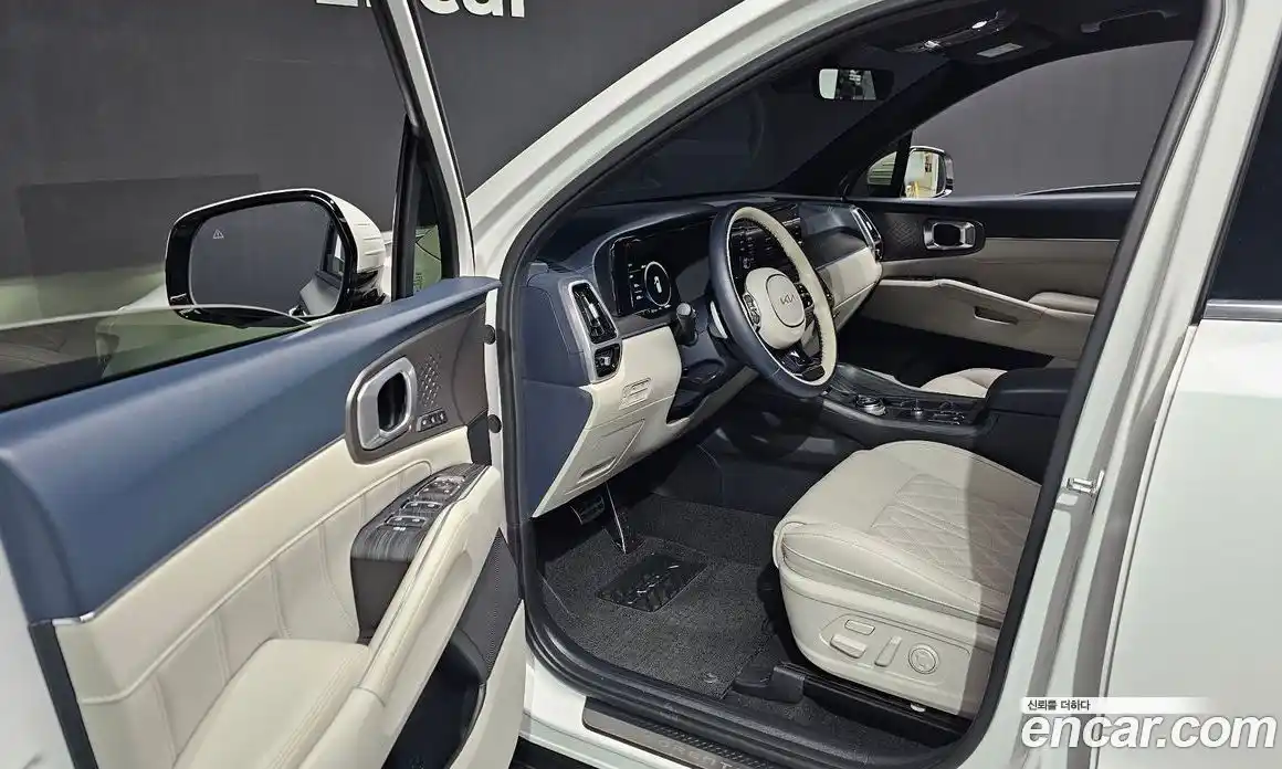 Kia Sorento 2023 1.6 Автомат в Москве № 308247, фото 16