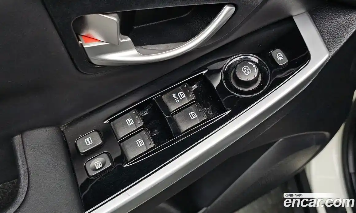 SsangYong Korando 2014 2.0 Автомат в Москве № 31128, фото 12