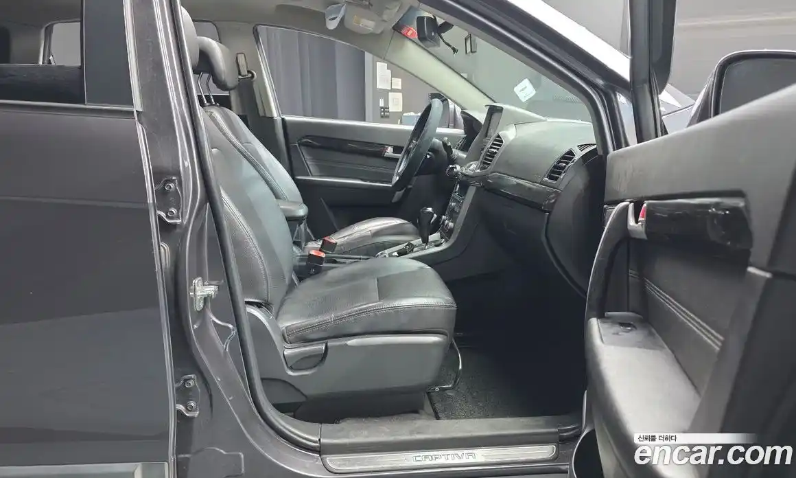 Chevrolet Captiva 2015 2.2 Автомат в Москве № 315452, фото 11