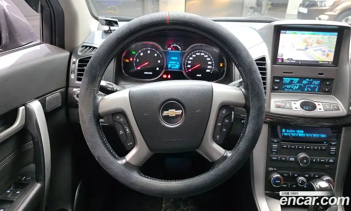 Chevrolet Captiva 2015 2.2 Автомат в Москве № 315452, фото 13