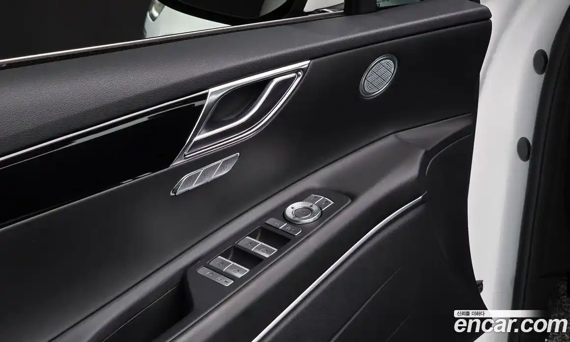 Genesis GV80 2023 2.5 Автомат в Москве № 315548, фото 14