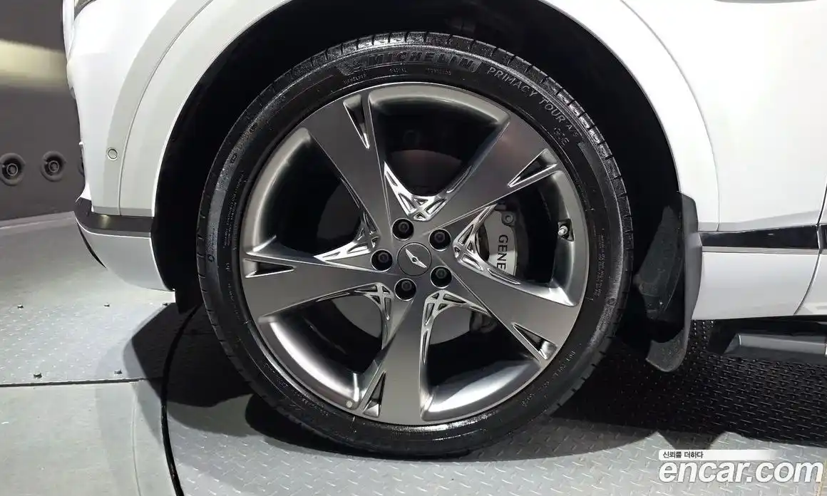 Genesis GV80 2023 2.5 Автомат в Москве № 315548, фото 4