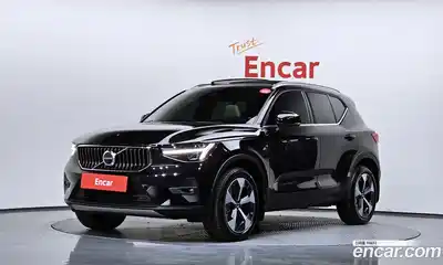 Volvo XC40, 2024