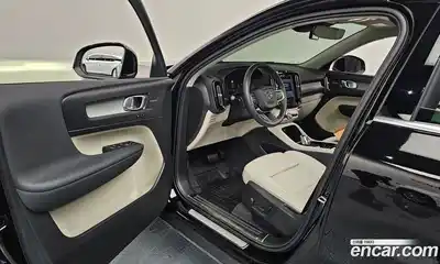 Volvo XC40 2024 2.0 Автомат в Москве № 325996, миниатюра 10