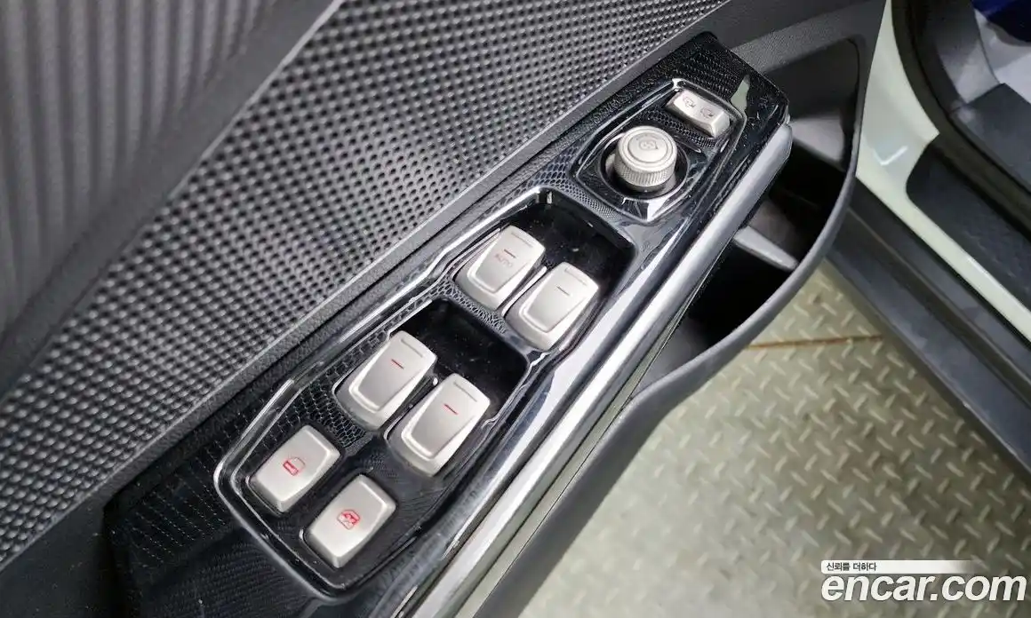 SsangYong TIBOLI 2019 1.6 Автомат в Москве № 33204, фото 6